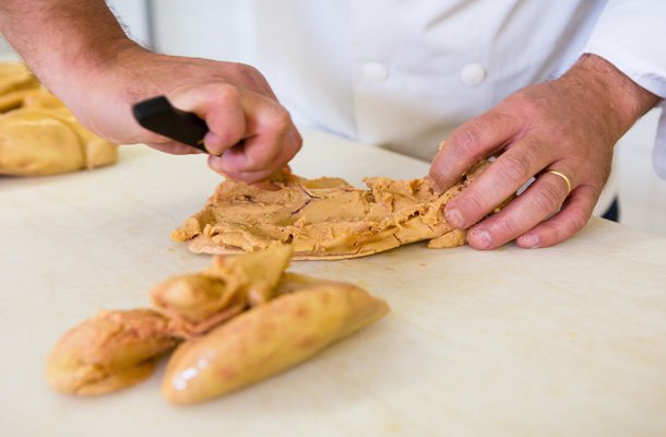 Foie gras dénervé par les artisans conserveurs